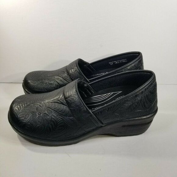 Easy Street Easy Works Women's Size 9M By Lyndee Black Slip Resistant Clogs - Picture 1 of 7
